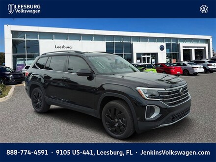 2025 Volkswagen Atlas 2.0T SE w/Technology SUV