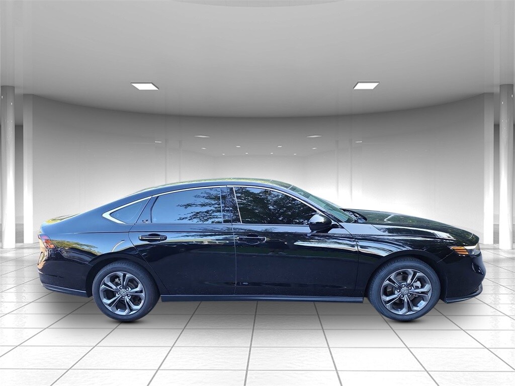 2023 Honda Accord EX 1.5T photo 3