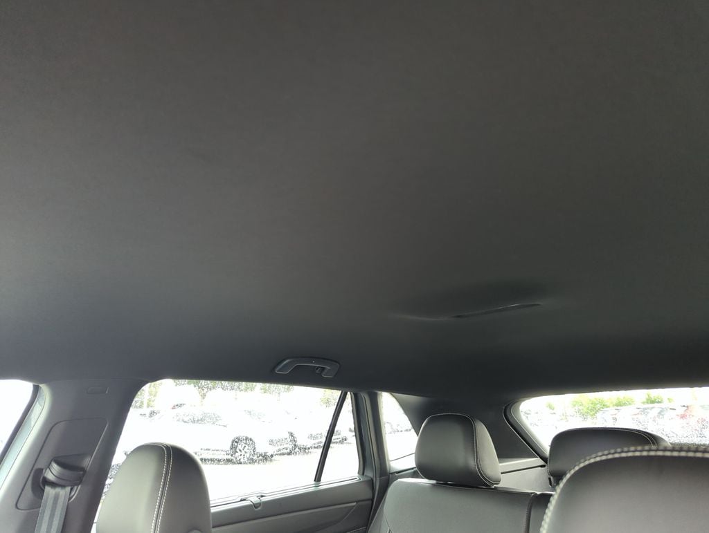 2024 Volkswagen Atlas Cross Sport SE w/Tech - Photo 31