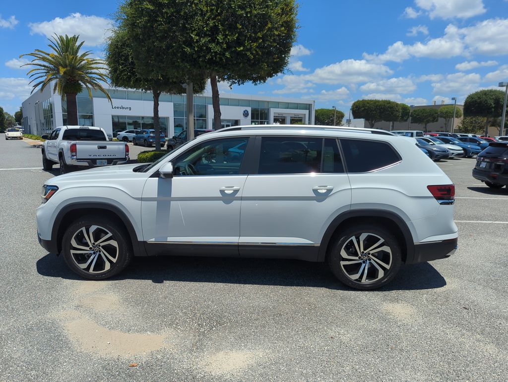 2022 Volkswagen Atlas SEL - Photo 11