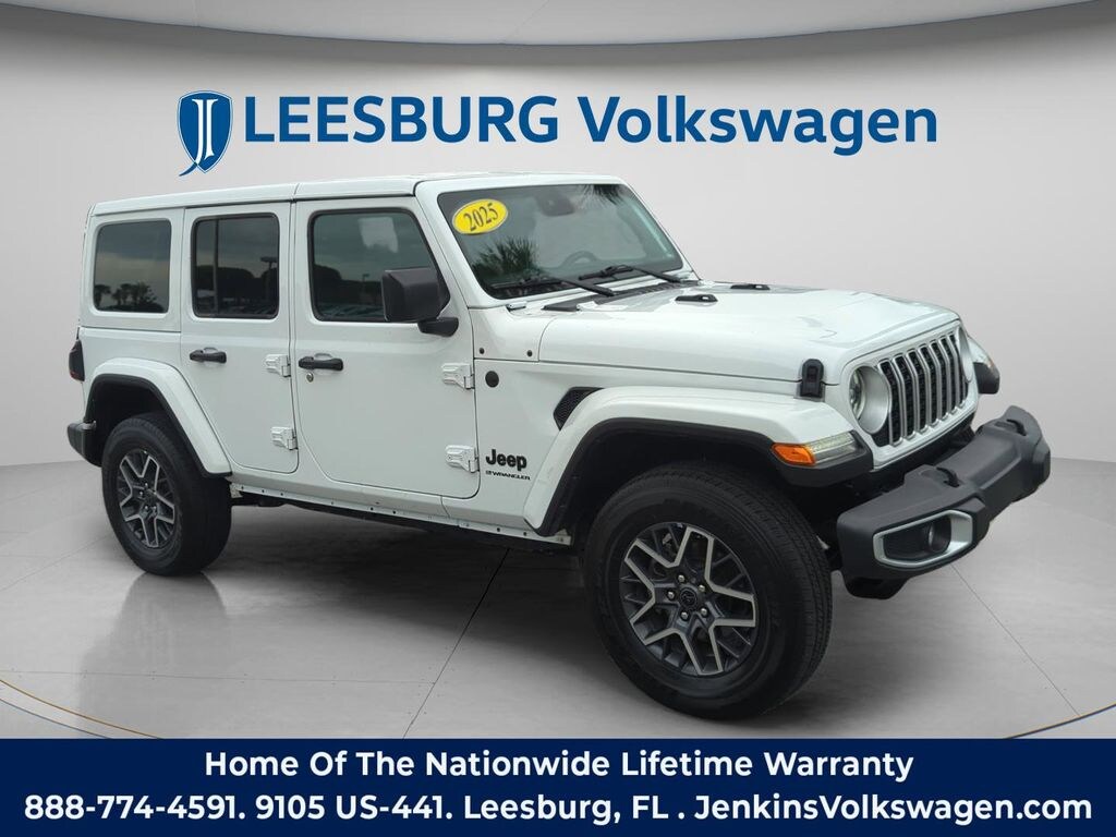 Used 2025 Jeep Wrangler Sahara SUV