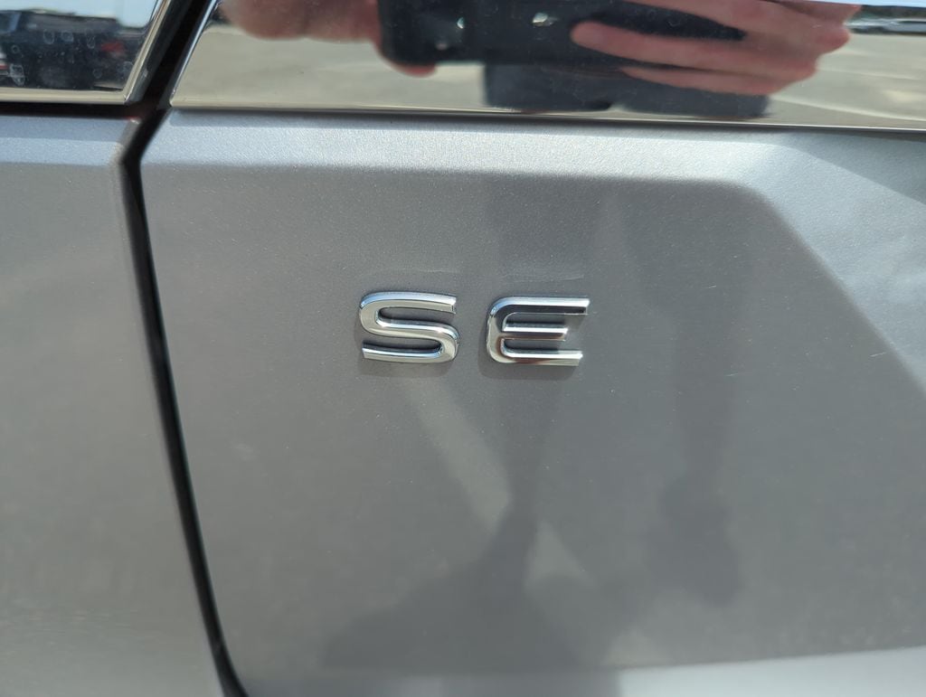 2024 Volkswagen Atlas SE w/Tech - Photo 21