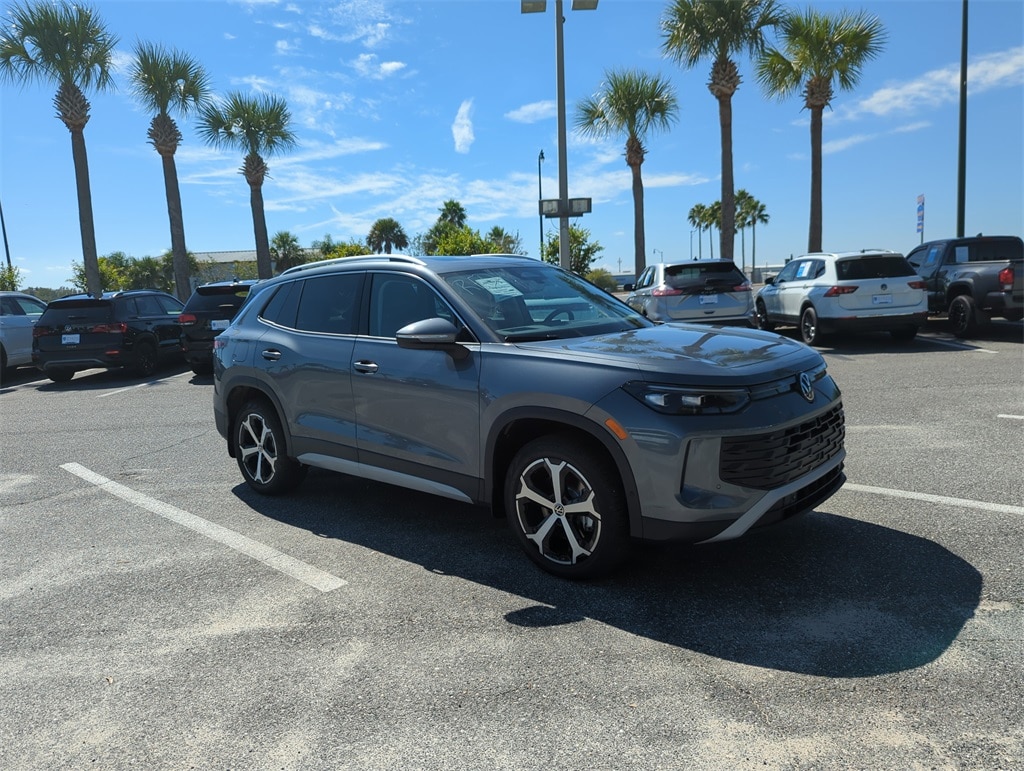 New 2026 Volkswagen Tiguan 2.0T SE SUV