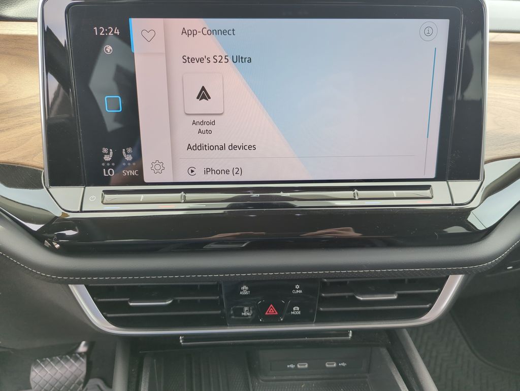 2025 Volkswagen Atlas SE w/Tech - Photo 34