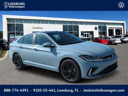 2025 Volkswagen Jetta 1.5T SE Sedan