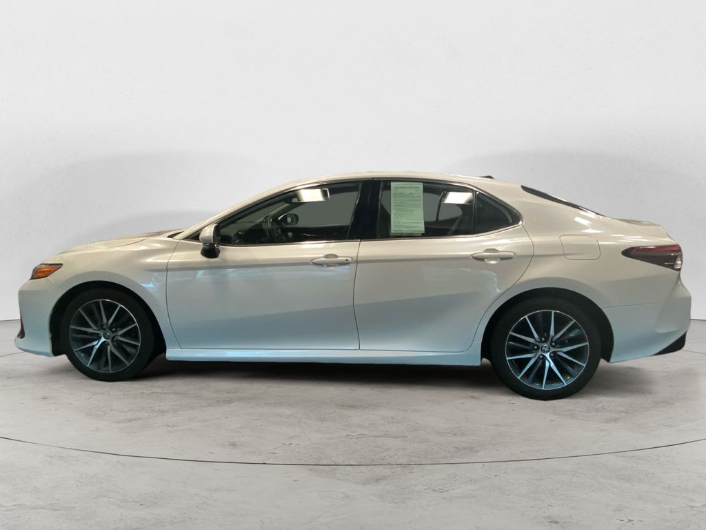 2023 Toyota Camry XLE V6 photo 2