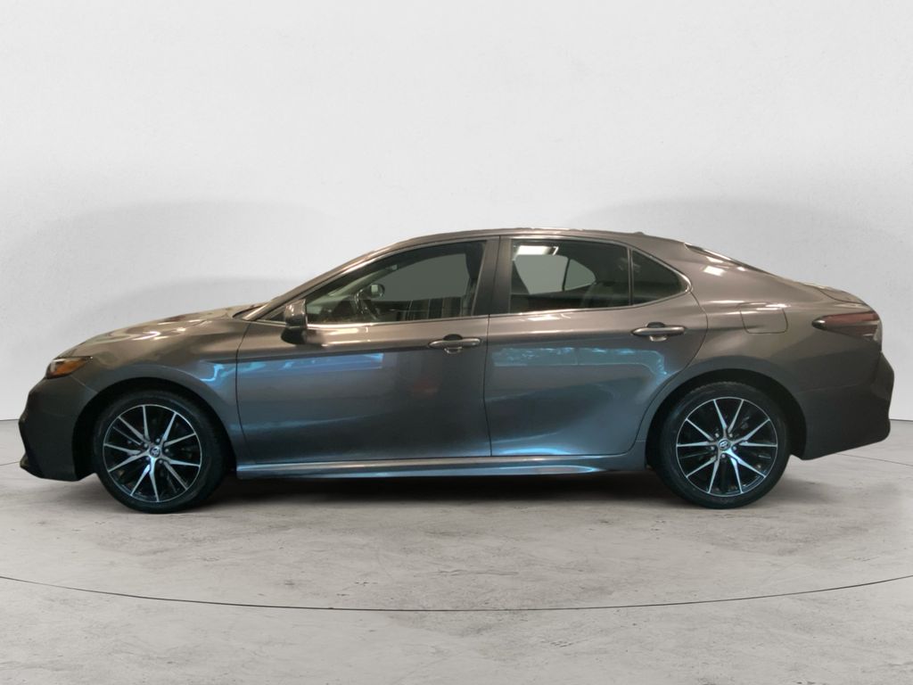 2023 Toyota Camry SE photo 2