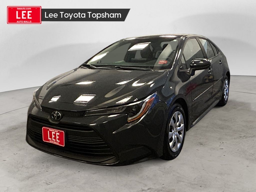Used 2025 Toyota Corolla LE Sedan