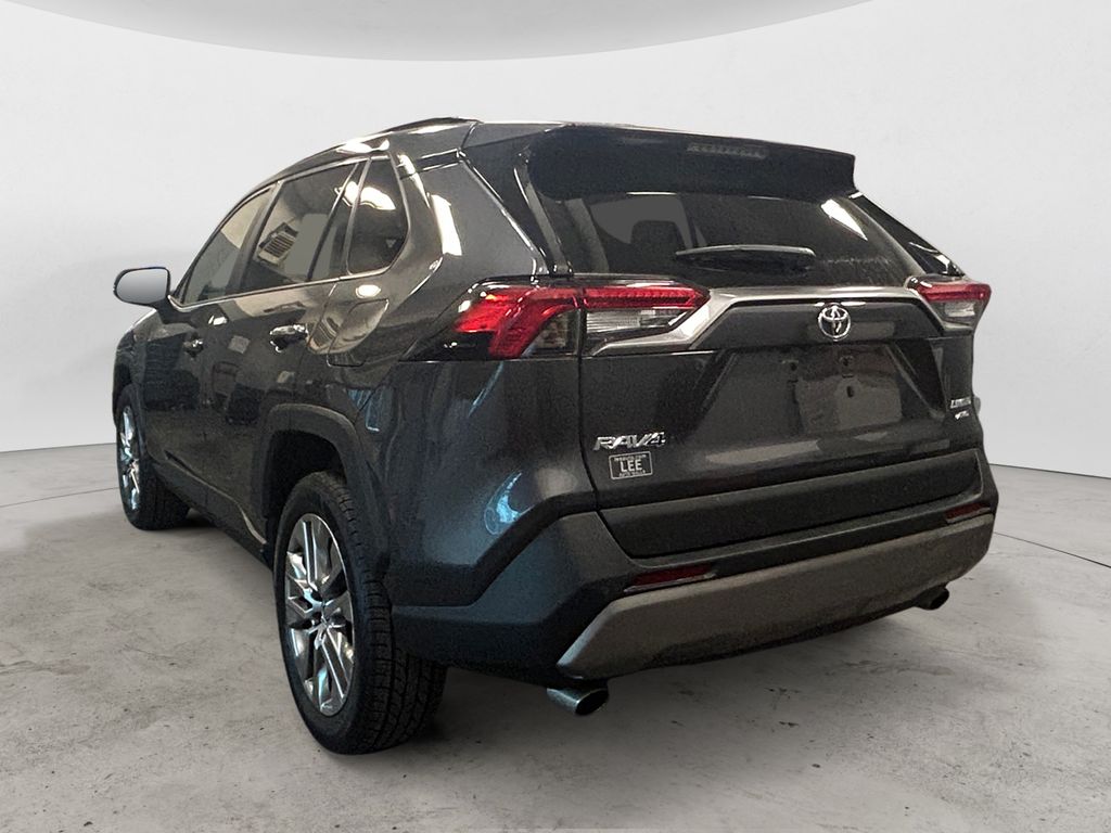 2023 Toyota RAV4 Limited photo 3