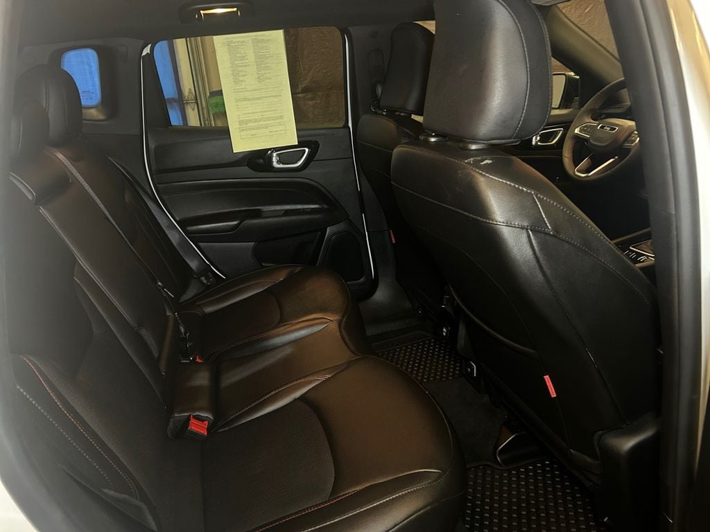 2025 Jeep Compass Trailhawk - Photo 17