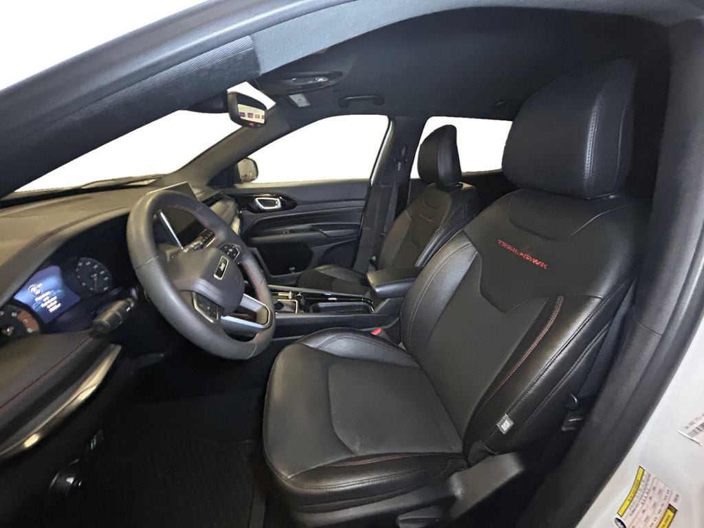 2025 Jeep Compass Trailhawk - Photo 9