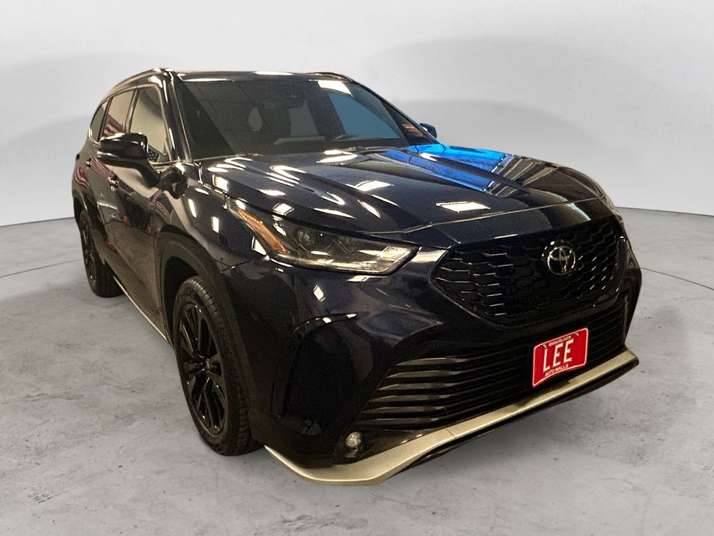 2025 Toyota Highlander XSE - Photo 7