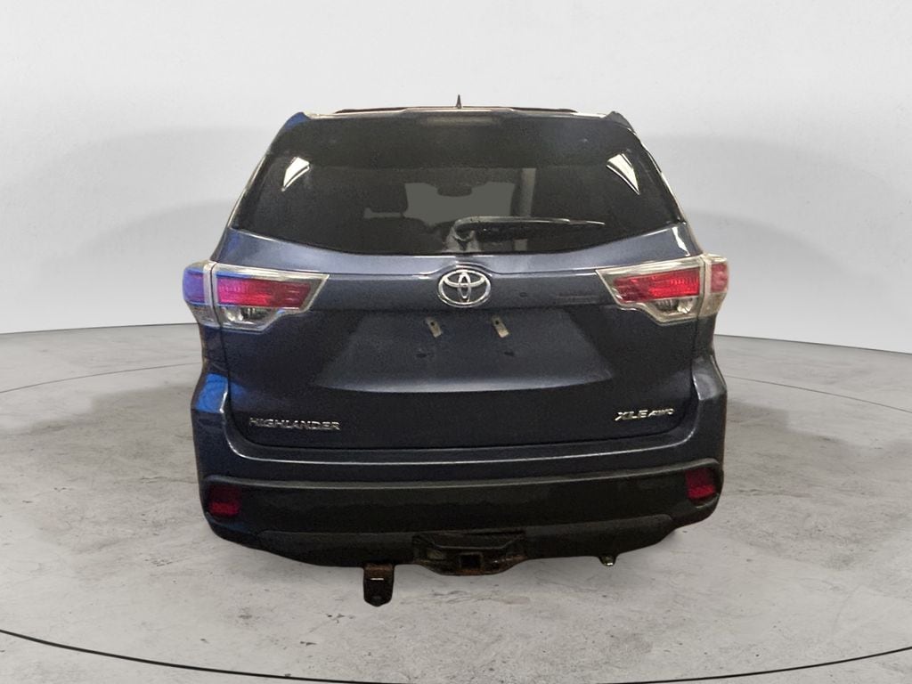Used 2016 Toyota Highlander XLE V6 SUV