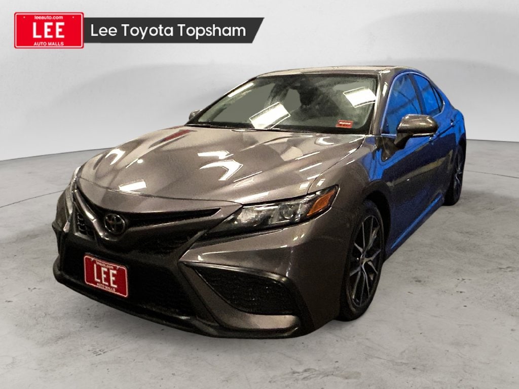 Used 2023 Toyota Camry SE Sedan