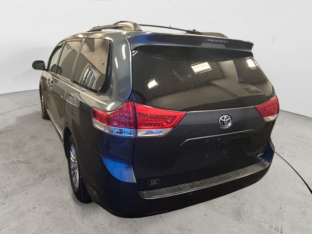 Used 2014 Toyota Sienna XLE Van