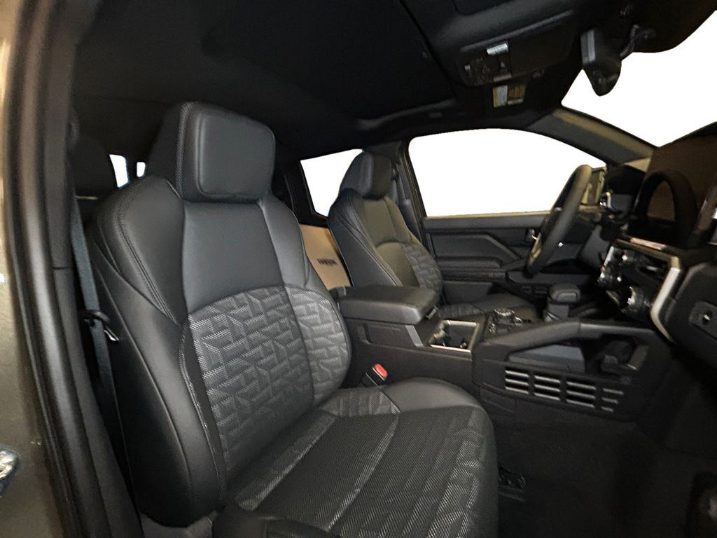 2026 Toyota Tacoma TRD Off Road - Photo 16