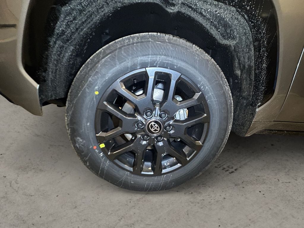 2026 Toyota Tundra Platinum - Photo 12