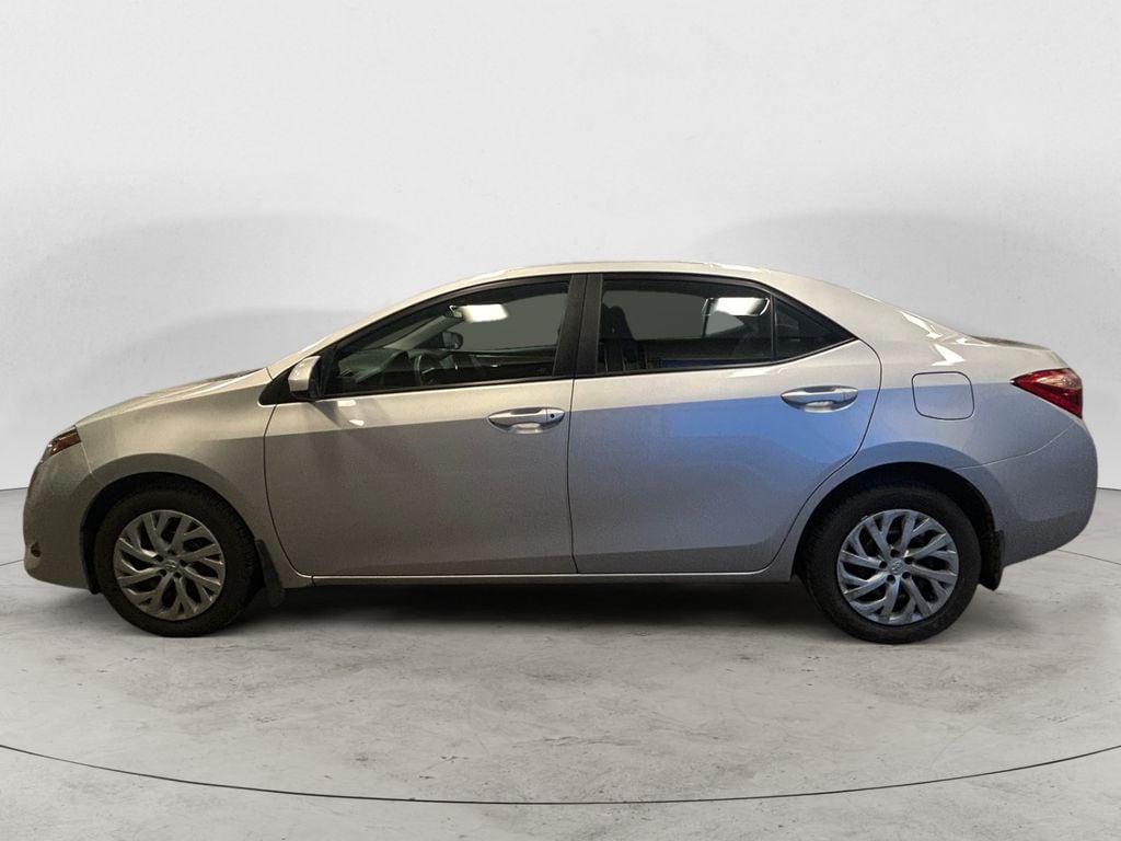 Used 2018 Toyota Corolla LE with VIN 2T1BURHE8JC059158 for sale in Topsham, ME