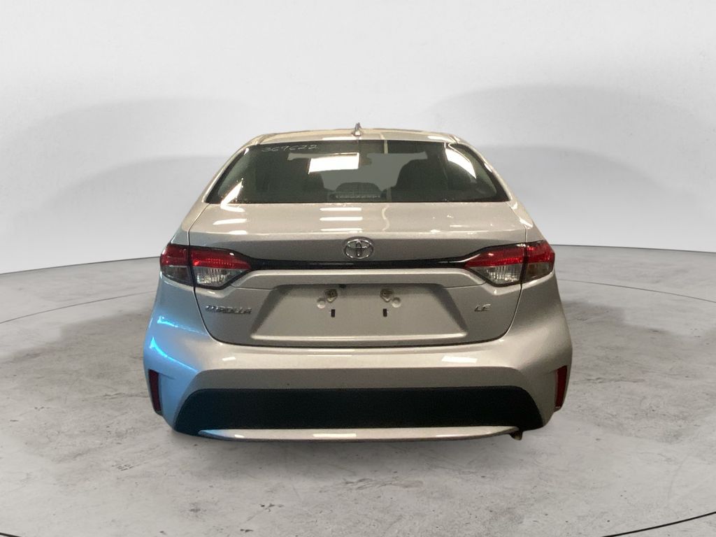 2022 Toyota Corolla LE photo 4