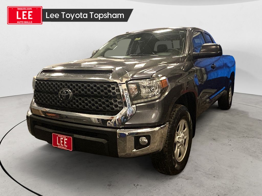 2018 Toyota Tundra SR5's photo