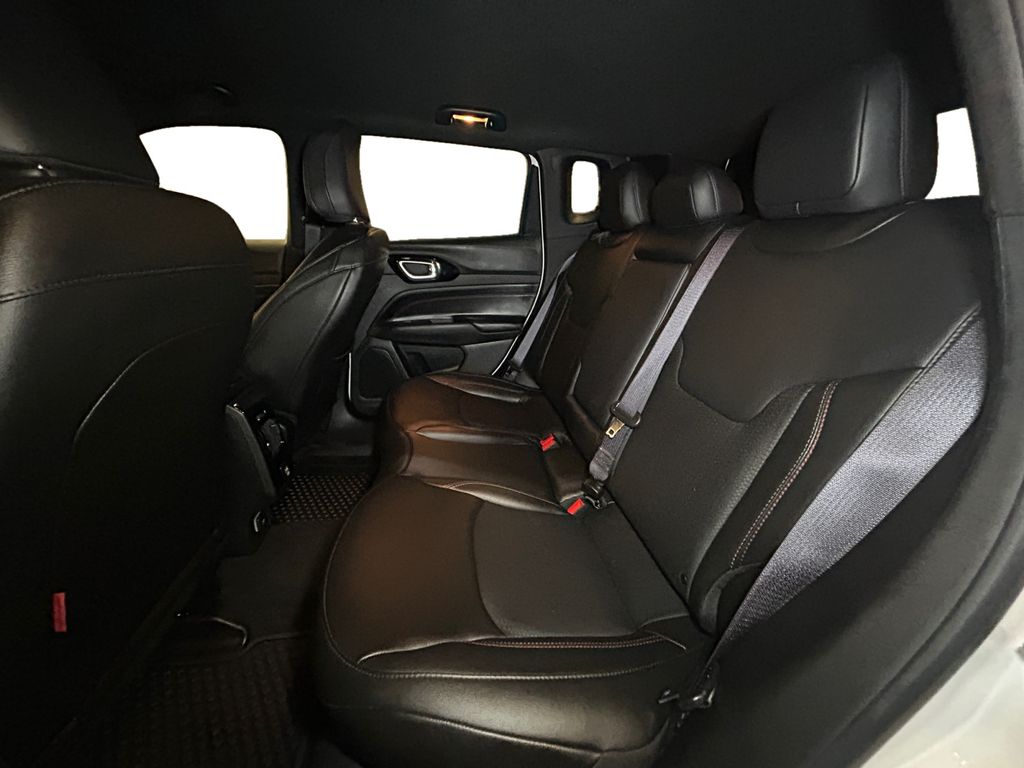 2025 Jeep Compass Trailhawk - Photo 13