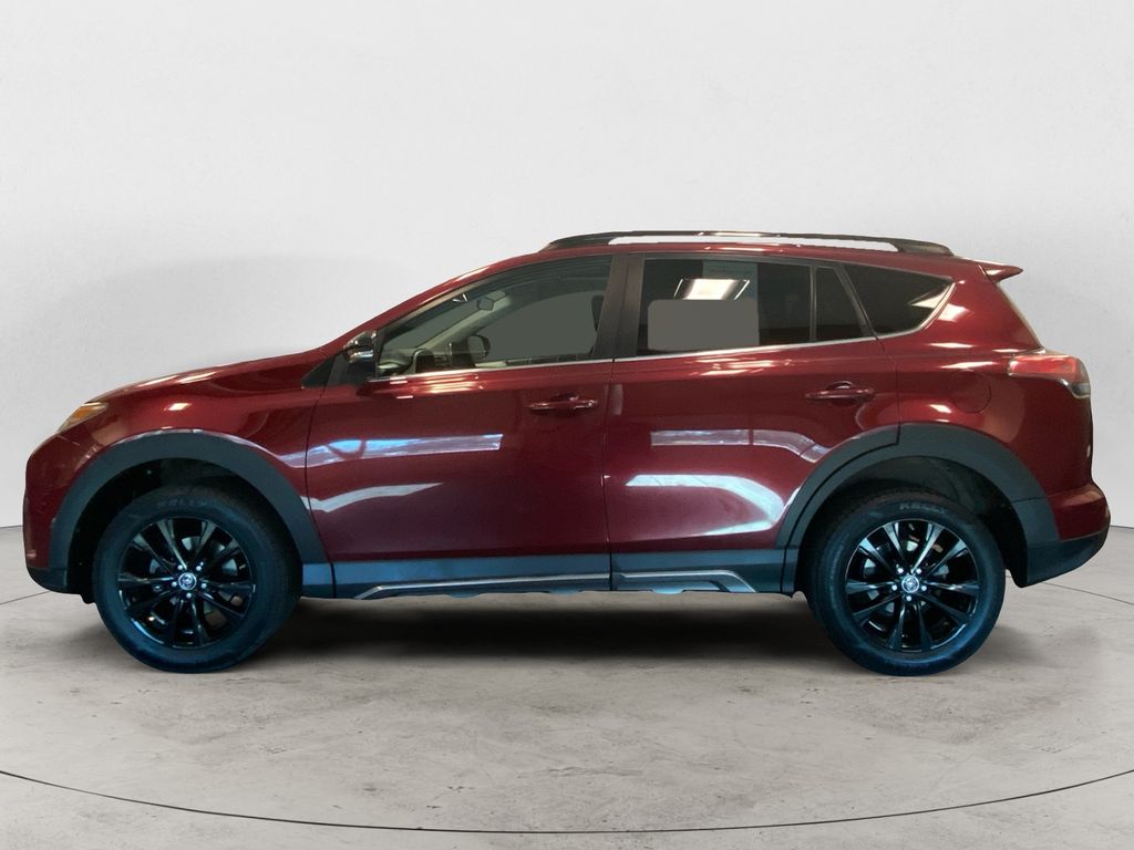 2018 Toyota RAV4 Adventure photo 2