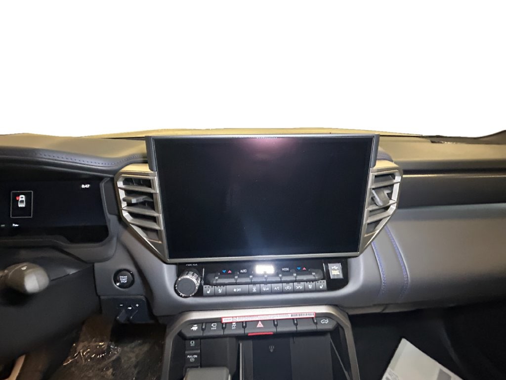 2026 Toyota Tundra Platinum - Photo 8