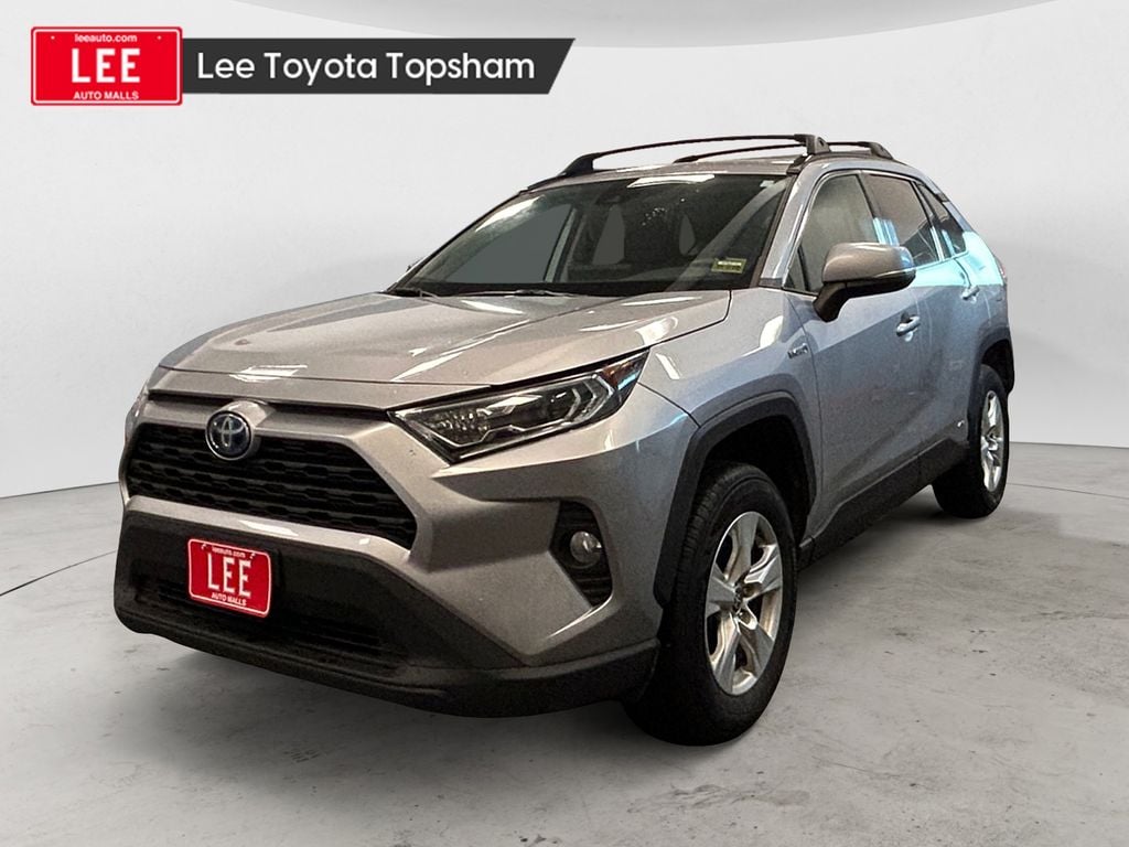 2021 Toyota RAV4 XLE's photo