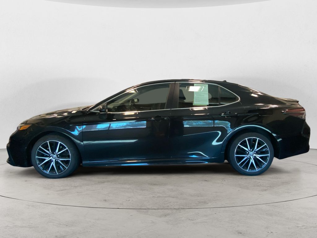 2023 Toyota Camry SE photo 2