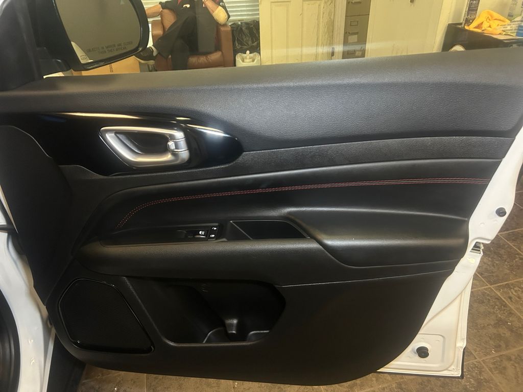 2025 Jeep Compass Trailhawk - Photo 16