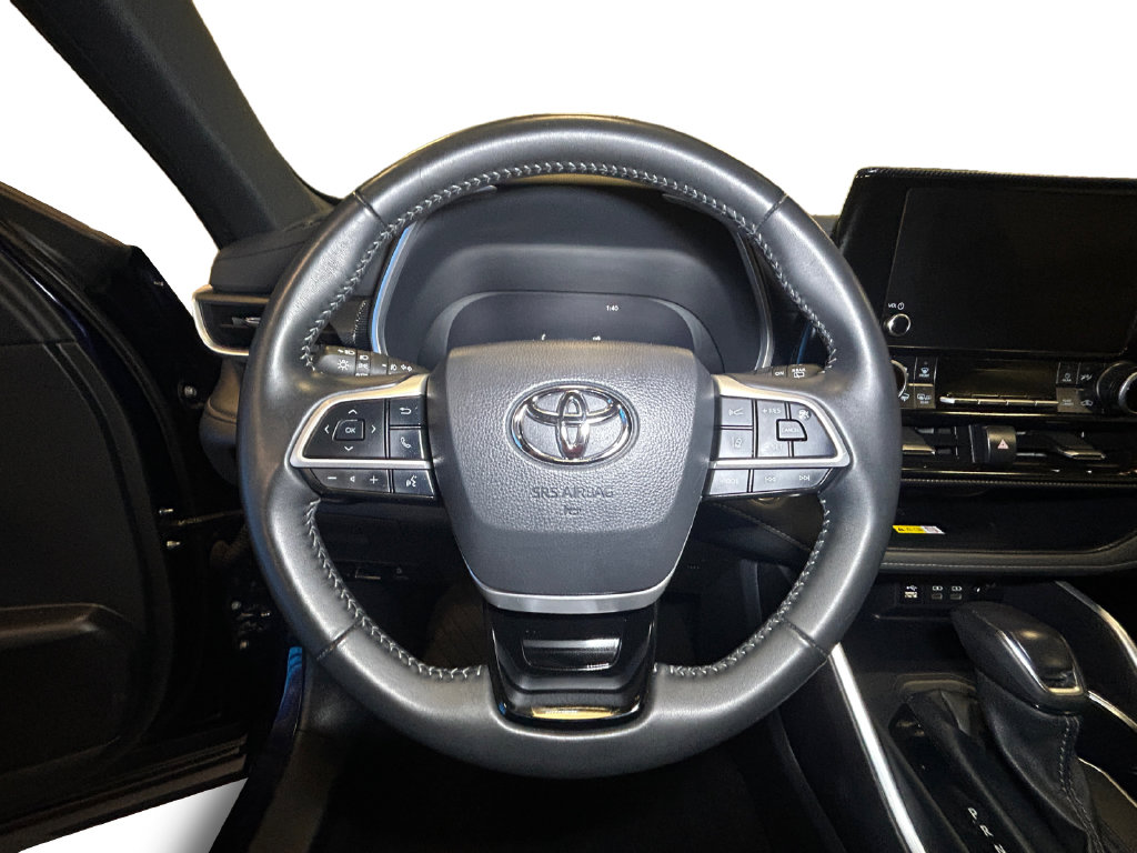 2025 Toyota Highlander XSE - Photo 11