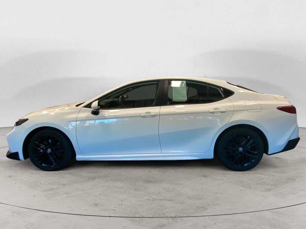 2025 Toyota Camry SE photo 2