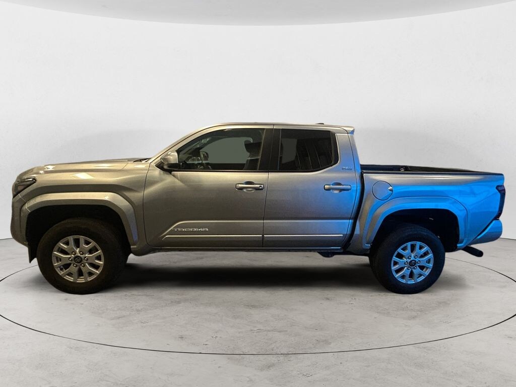 Used 2025 Toyota Tacoma SR5 Truck Double Cab