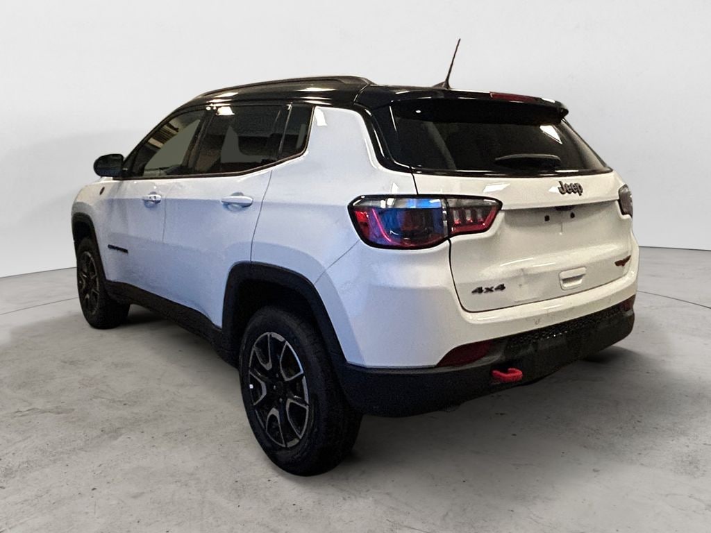 Used 2025 Jeep Compass Trailhawk SUV