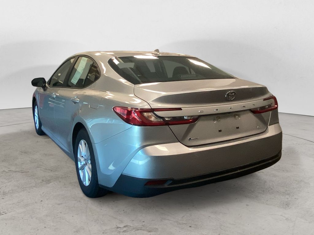 2025 Toyota Camry LE photo 3