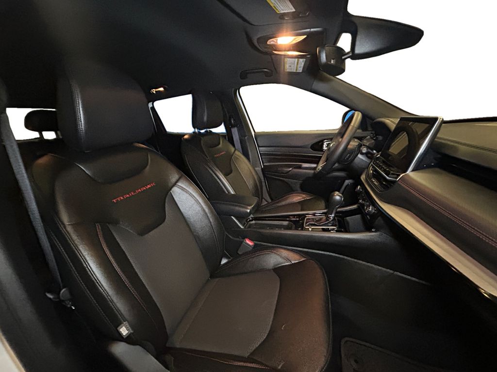 2025 Jeep Compass Trailhawk - Photo 15