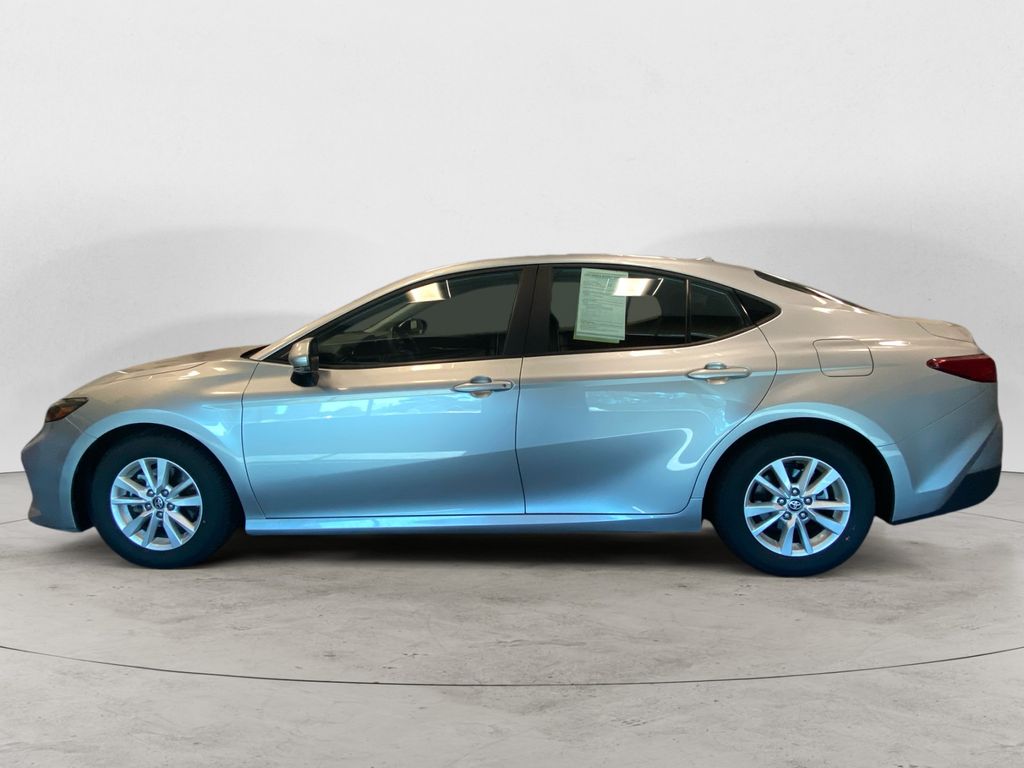 2025 Toyota Camry LE photo 2
