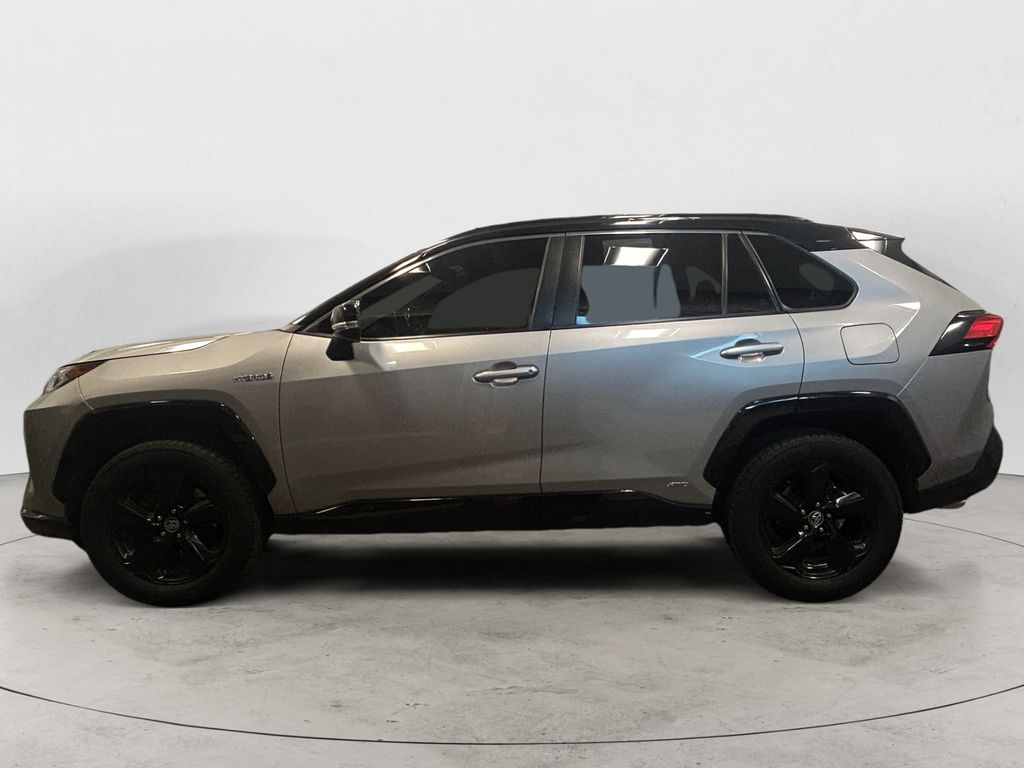 2020 Toyota RAV4 Hybrid XSE photo 2