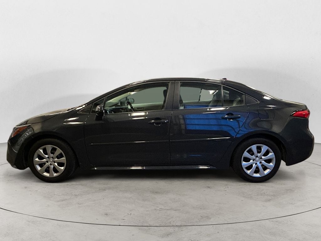 Used 2025 Toyota Corolla LE Sedan