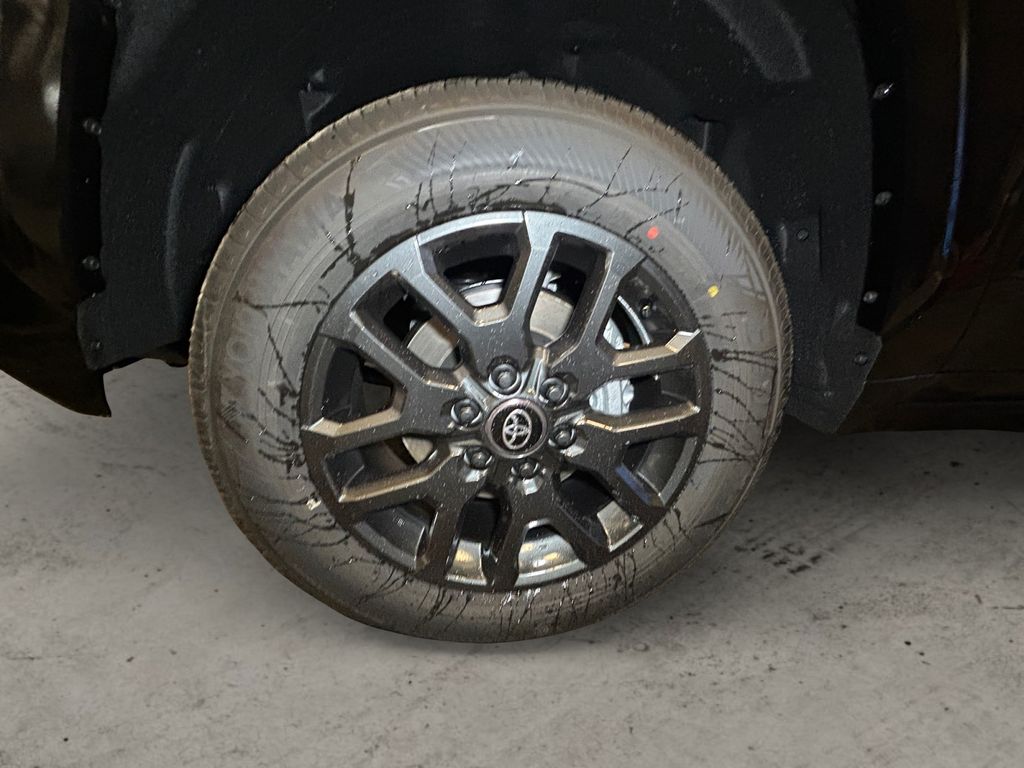 2026 Toyota Tundra Platinum - Photo 14