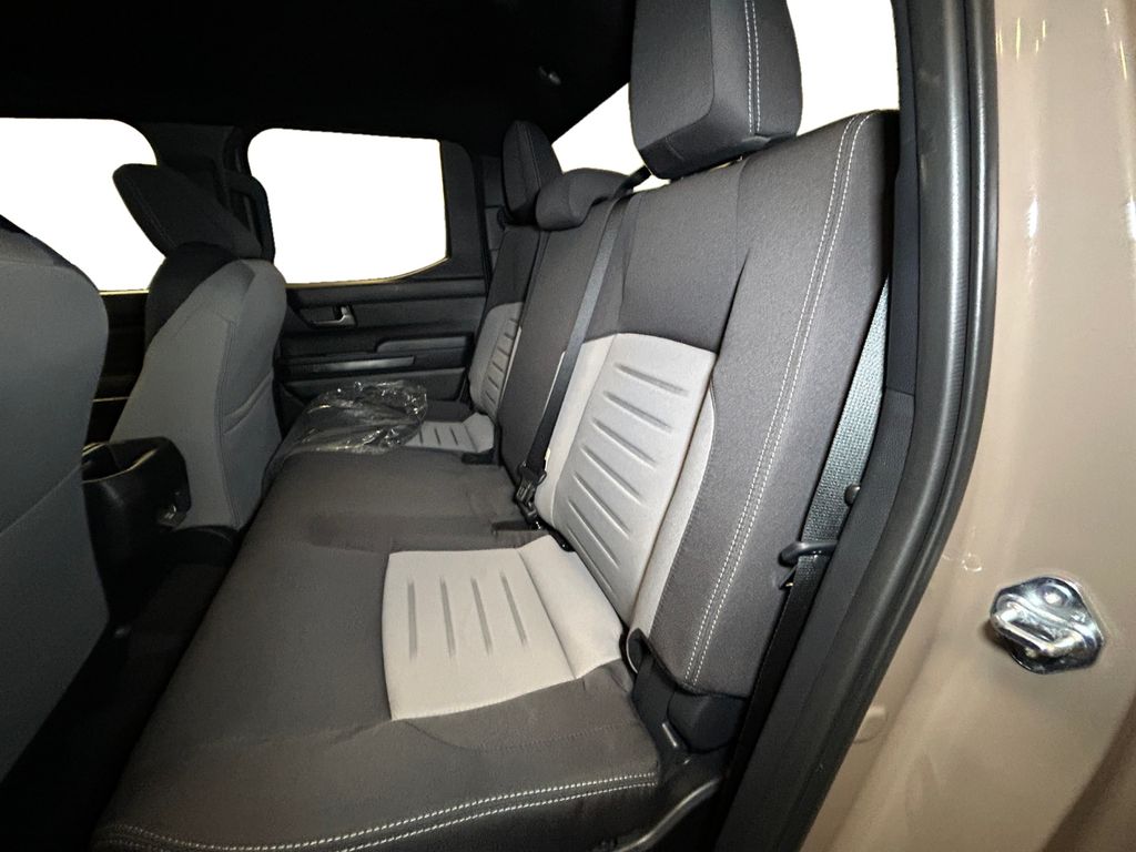 2026 Toyota Tacoma TRD Off Road - Photo 13