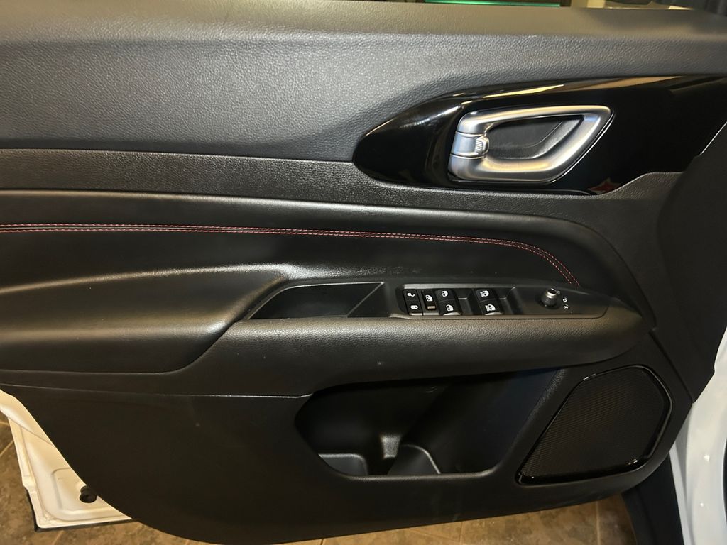 2025 Jeep Compass Trailhawk - Photo 20