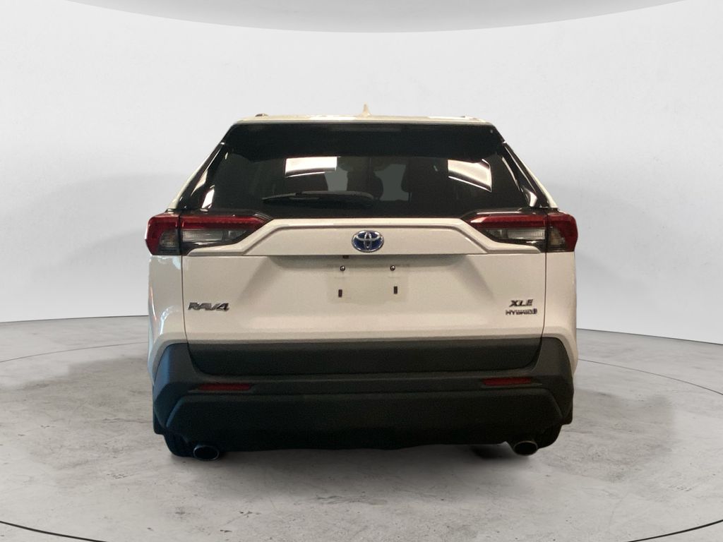 2024 Toyota RAV4 Hybrid XLE photo 4