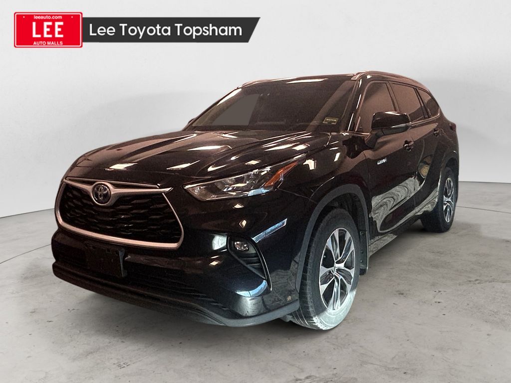 2020 Toyota Highlander XLE's photo