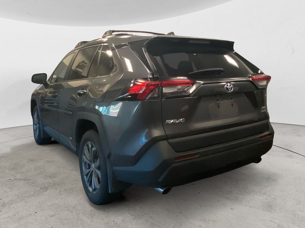 2024 Toyota RAV4 Hybrid XLE Premium photo 3