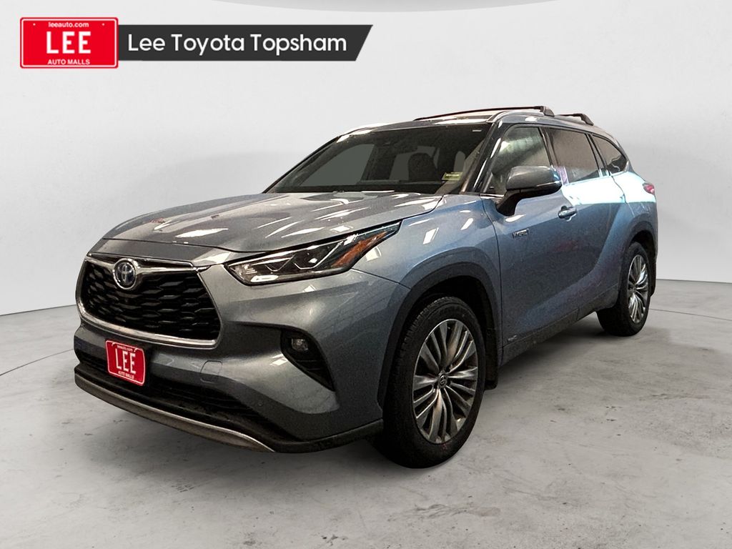 2020 Toyota Highlander Platinum's photo