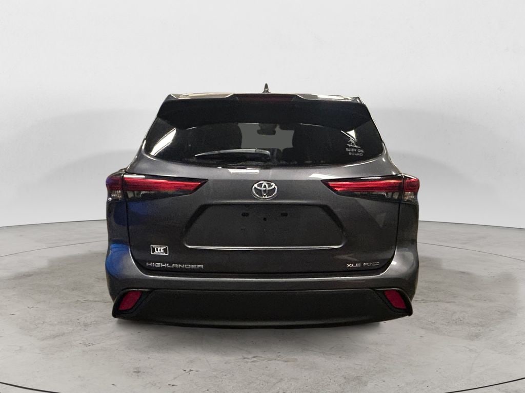 Used 2022 Toyota Highlander XLE SUV