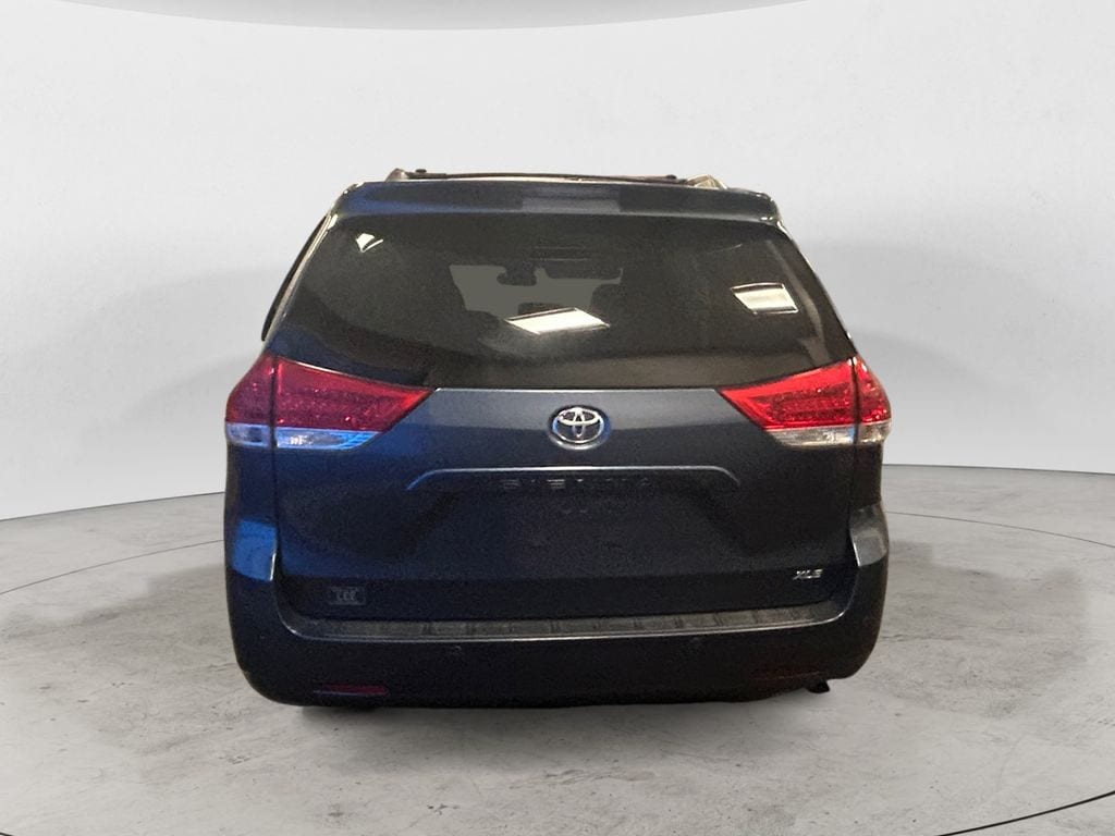 Used 2014 Toyota Sienna XLE Van