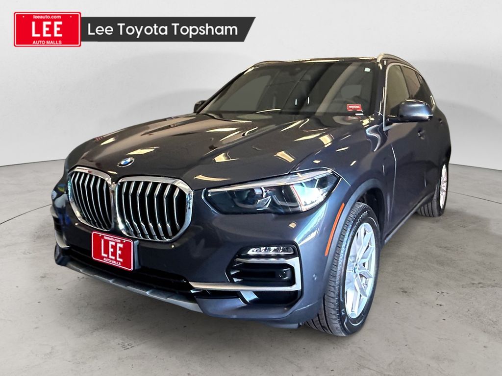 2021 BMW X5 xDrive45e's photo