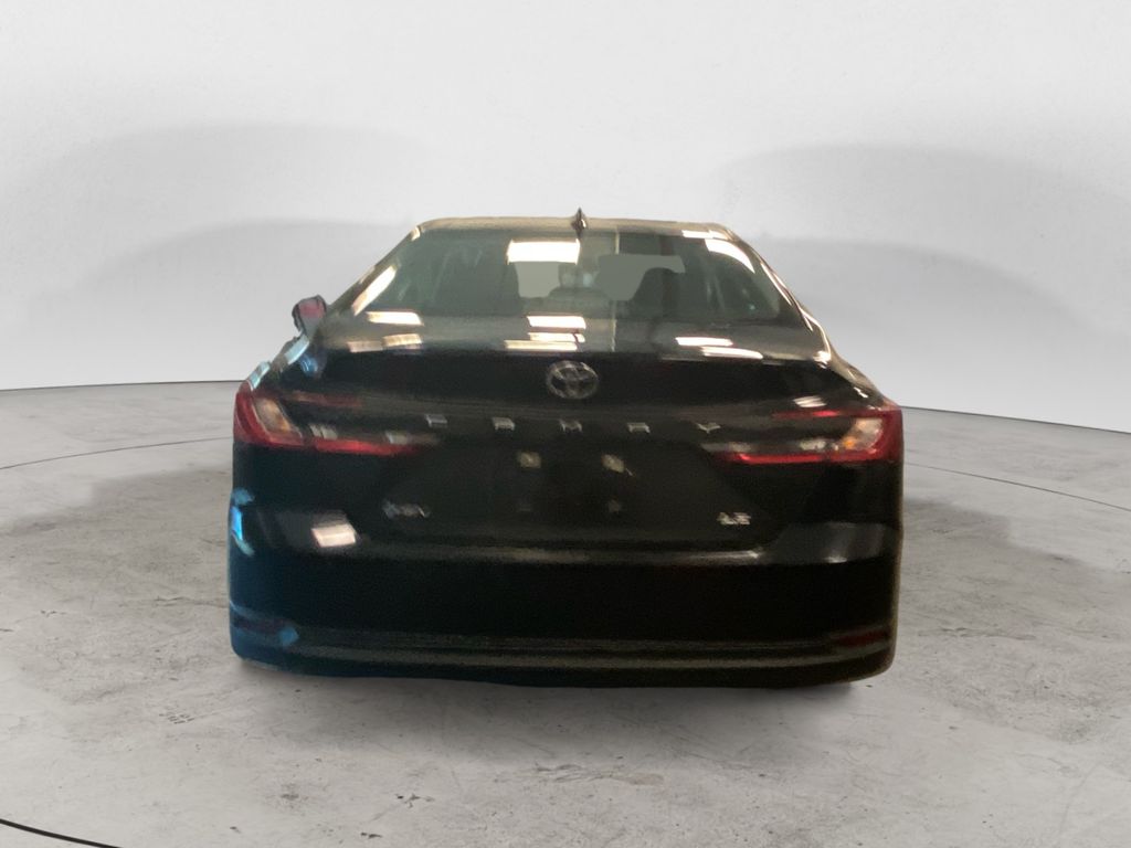 2025 Toyota Camry LE photo 4